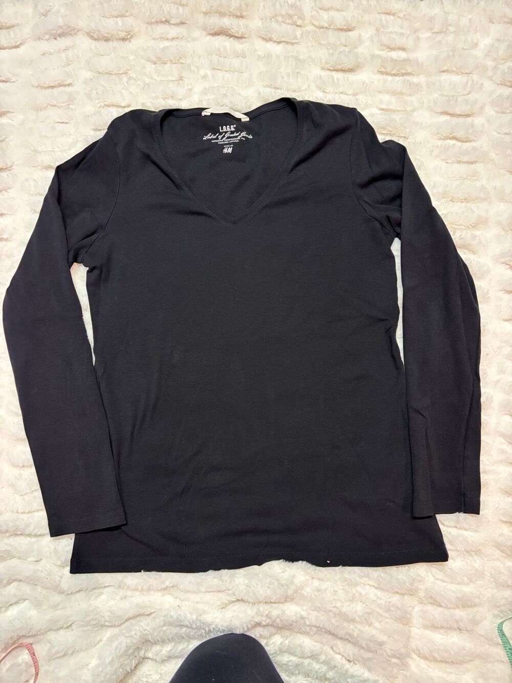 H&M LOGG Black Long Sleeve V-Neck Top Women's XL Basic Layering